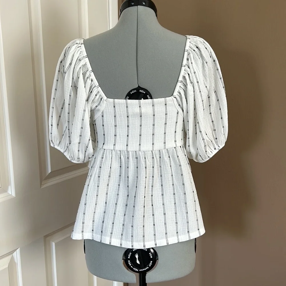 Madewell Blouse with Puff Sleeves - Picture 3 of 6